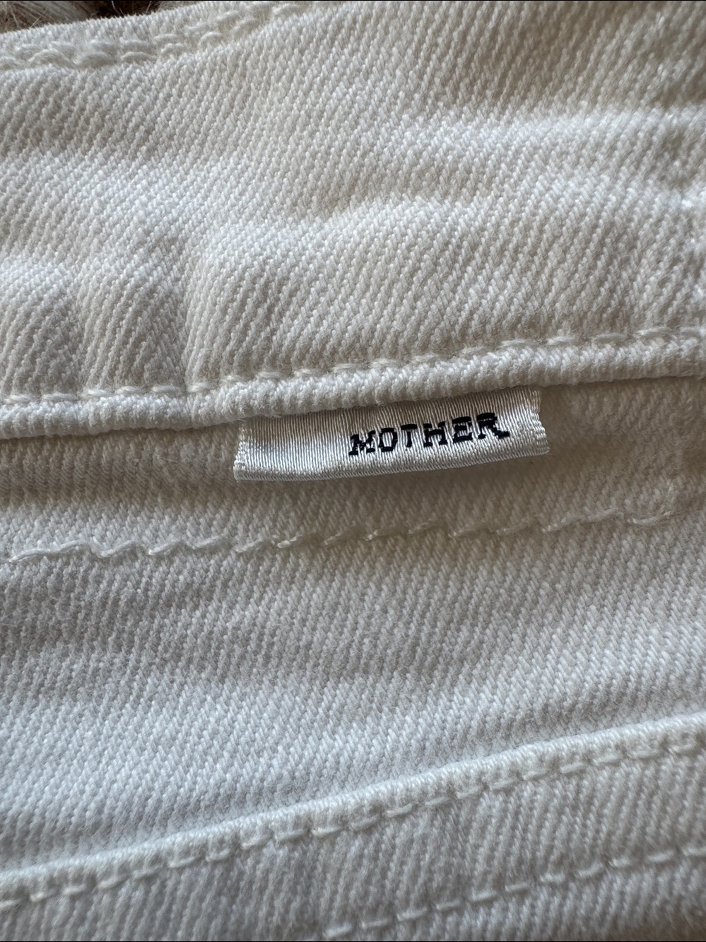 MOTHER SUPERIOR Tomcat straight Jeans  in White (totally innocent)